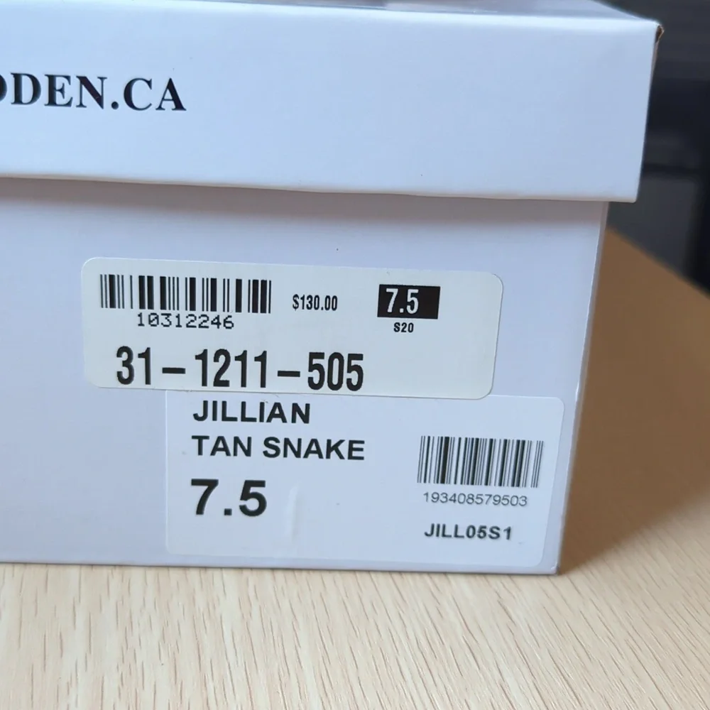 NWT BRAND NEW NEVER WORN Steve Madden Snake print heeled booties - Picture 5 of 5